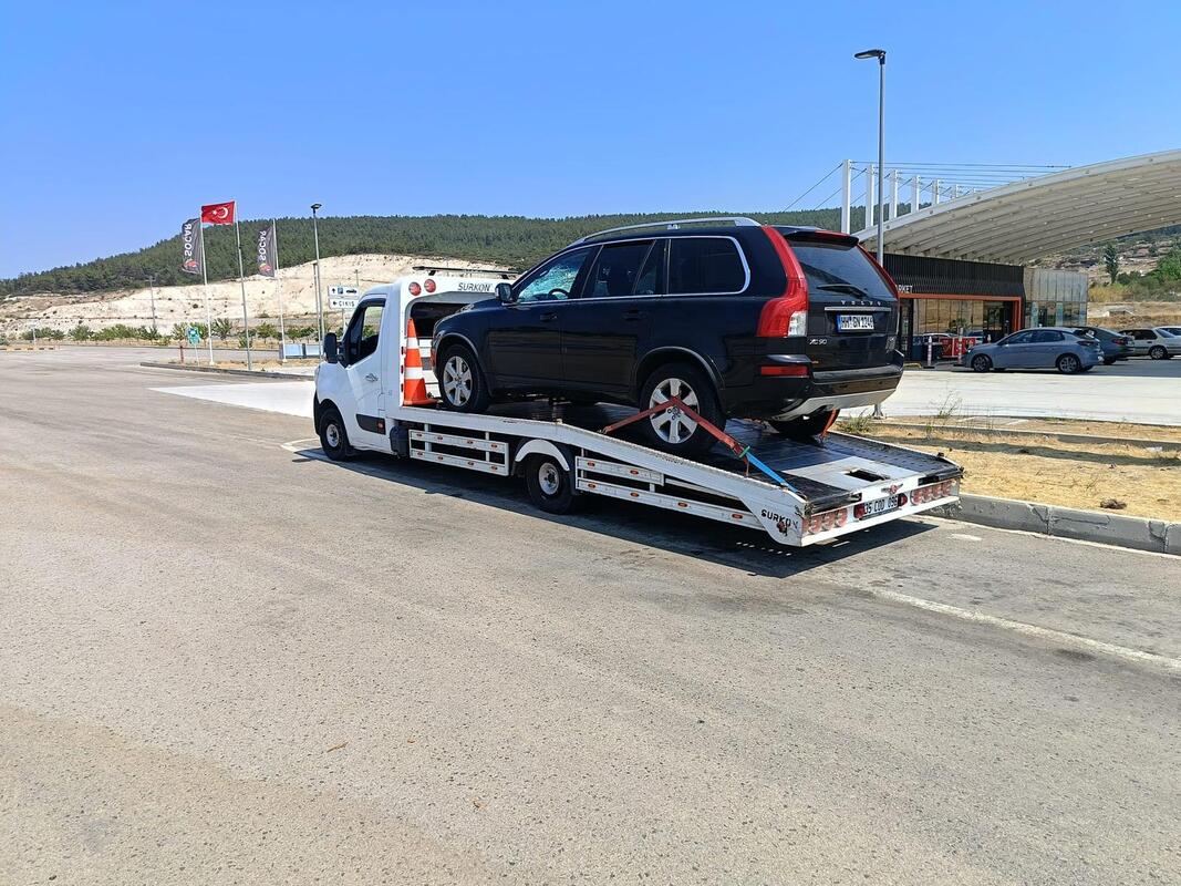 Çiğli Çekici - BMW Taşıma Gece